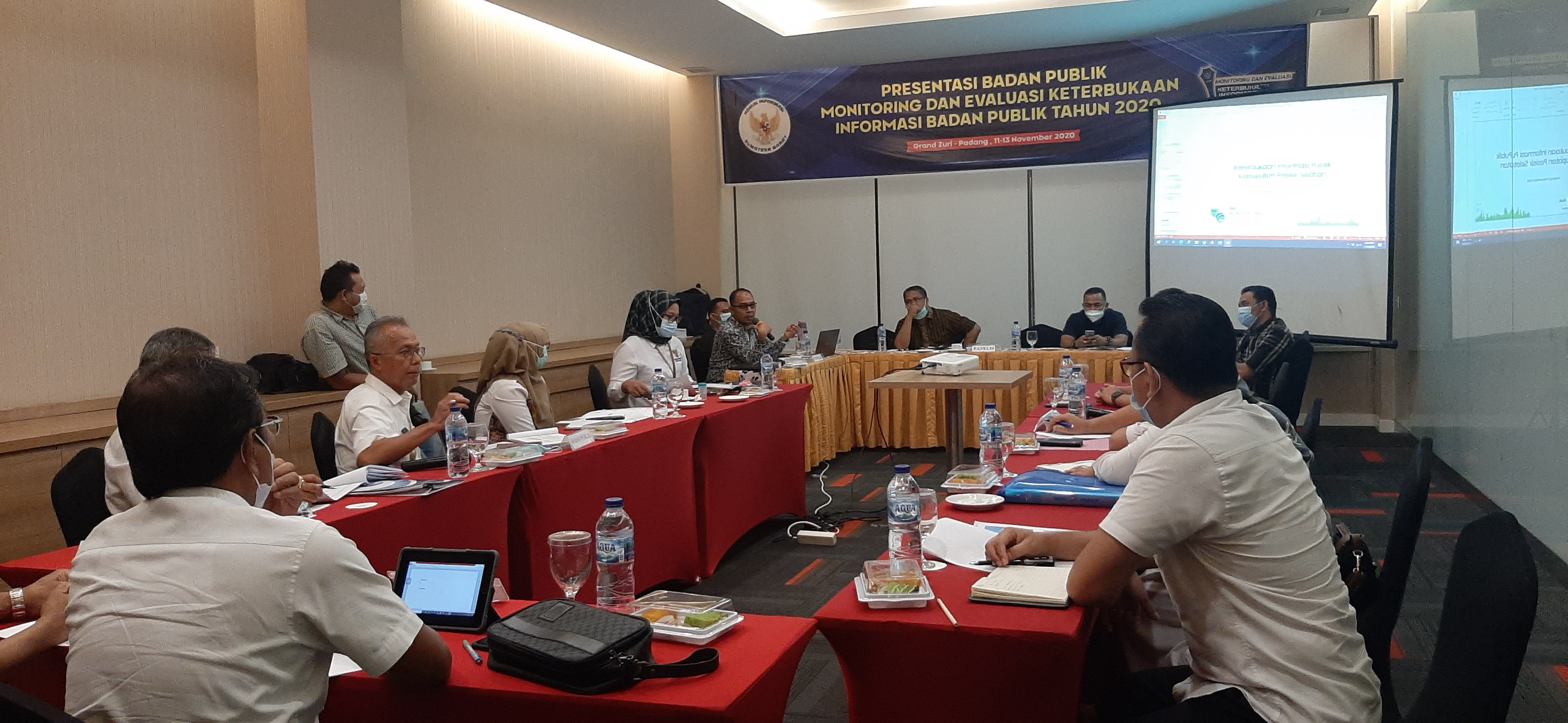 Keterbukaan Informasi Perwujudan Hak Konstitusi Warga Negara