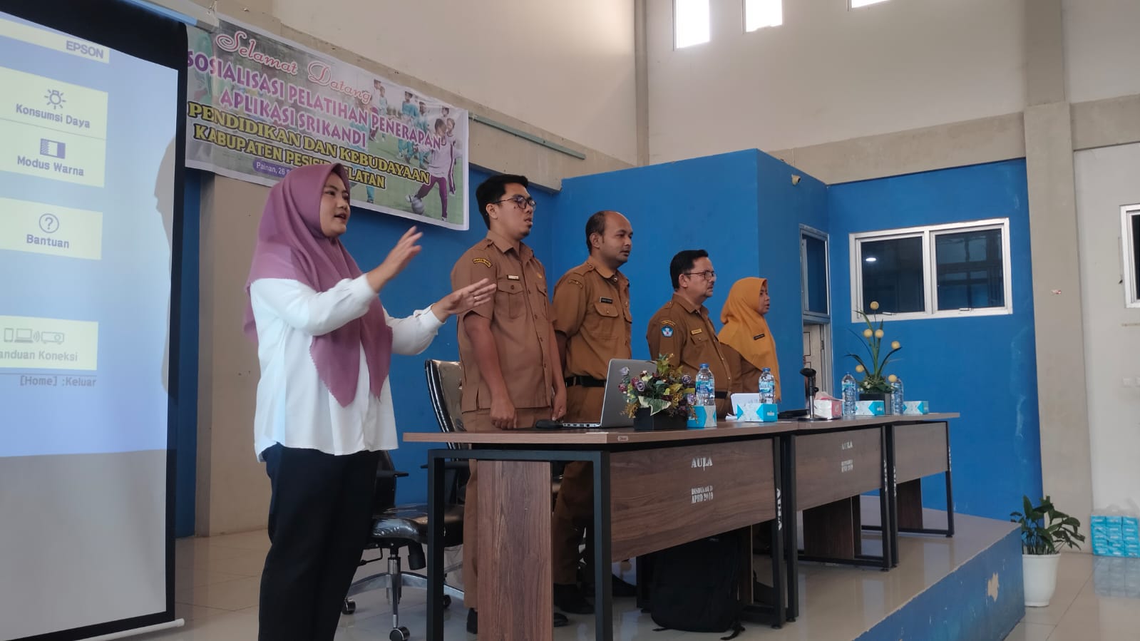 Sosialisasi Penerapan Aplikasi Srikandi utk UPT Paud, SD dan SMP lingkup Kab. Pesisir Selatan,