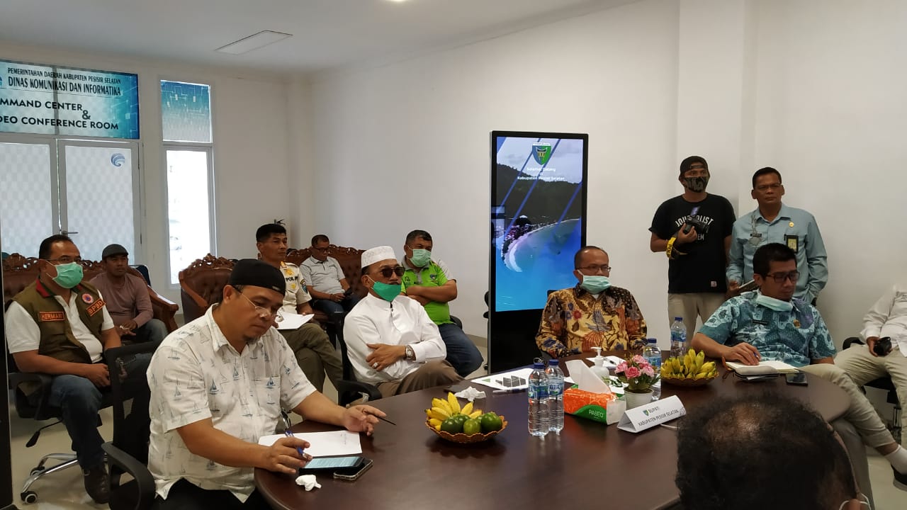Pemkab Pessel Vicon Covid-19 dengan Kemendagri