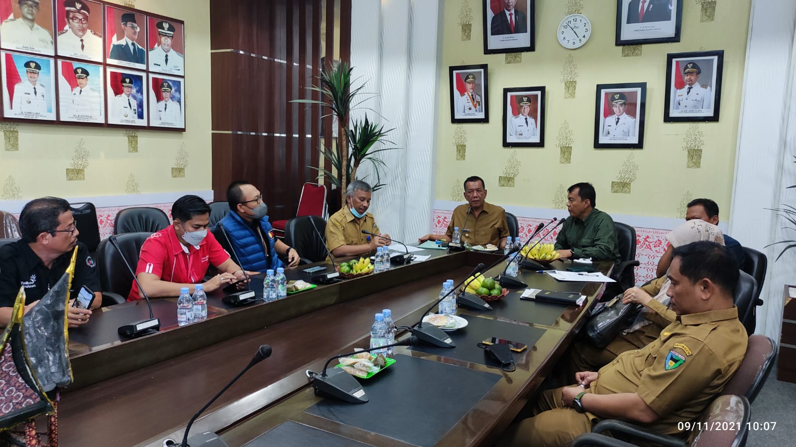 Bupati Pessel Berharap Seluruh Nagari Segera Terkoneksi Jaringan Internet