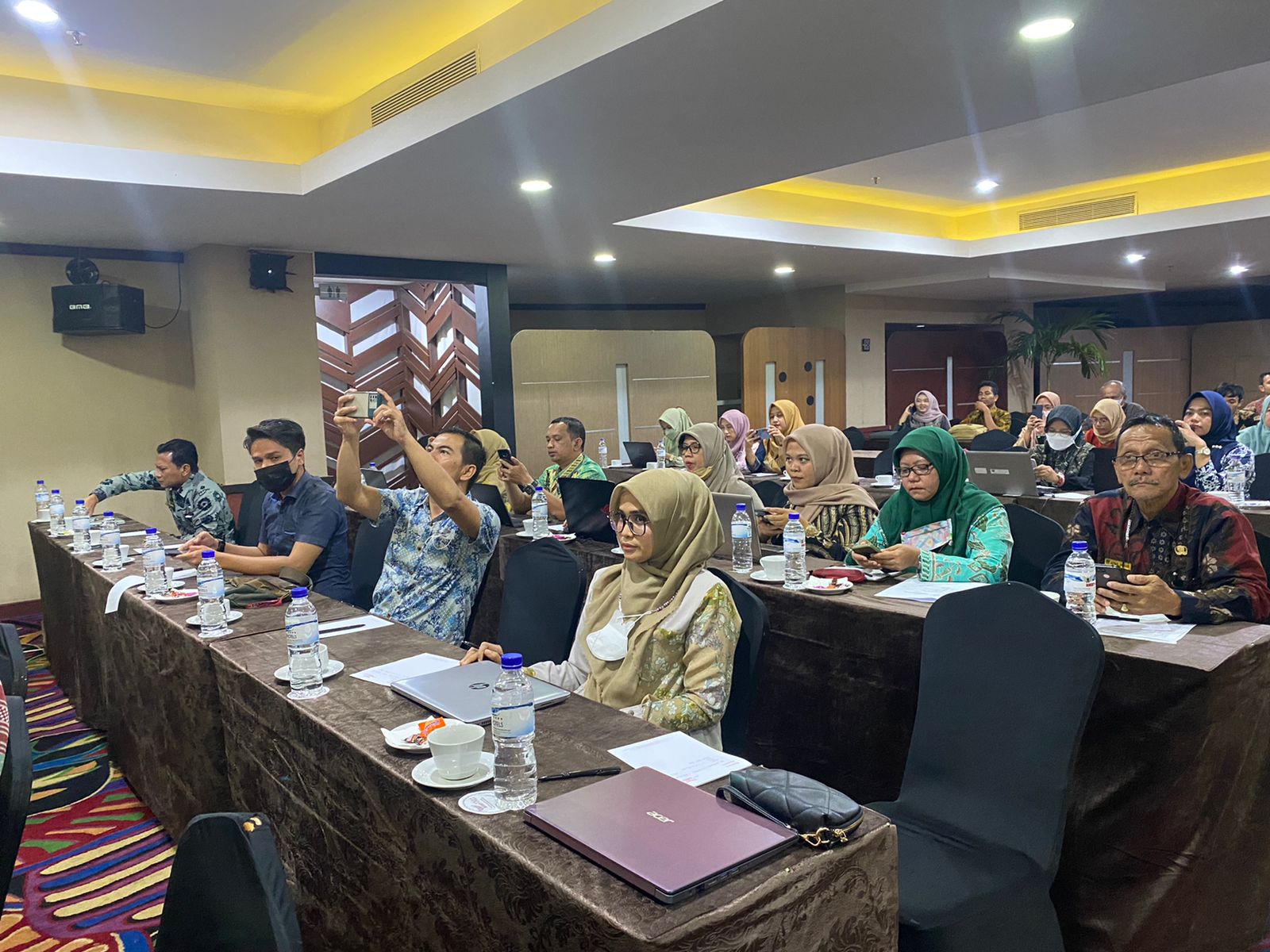 Diskominfo pessel ikuti bimtek monev KIP