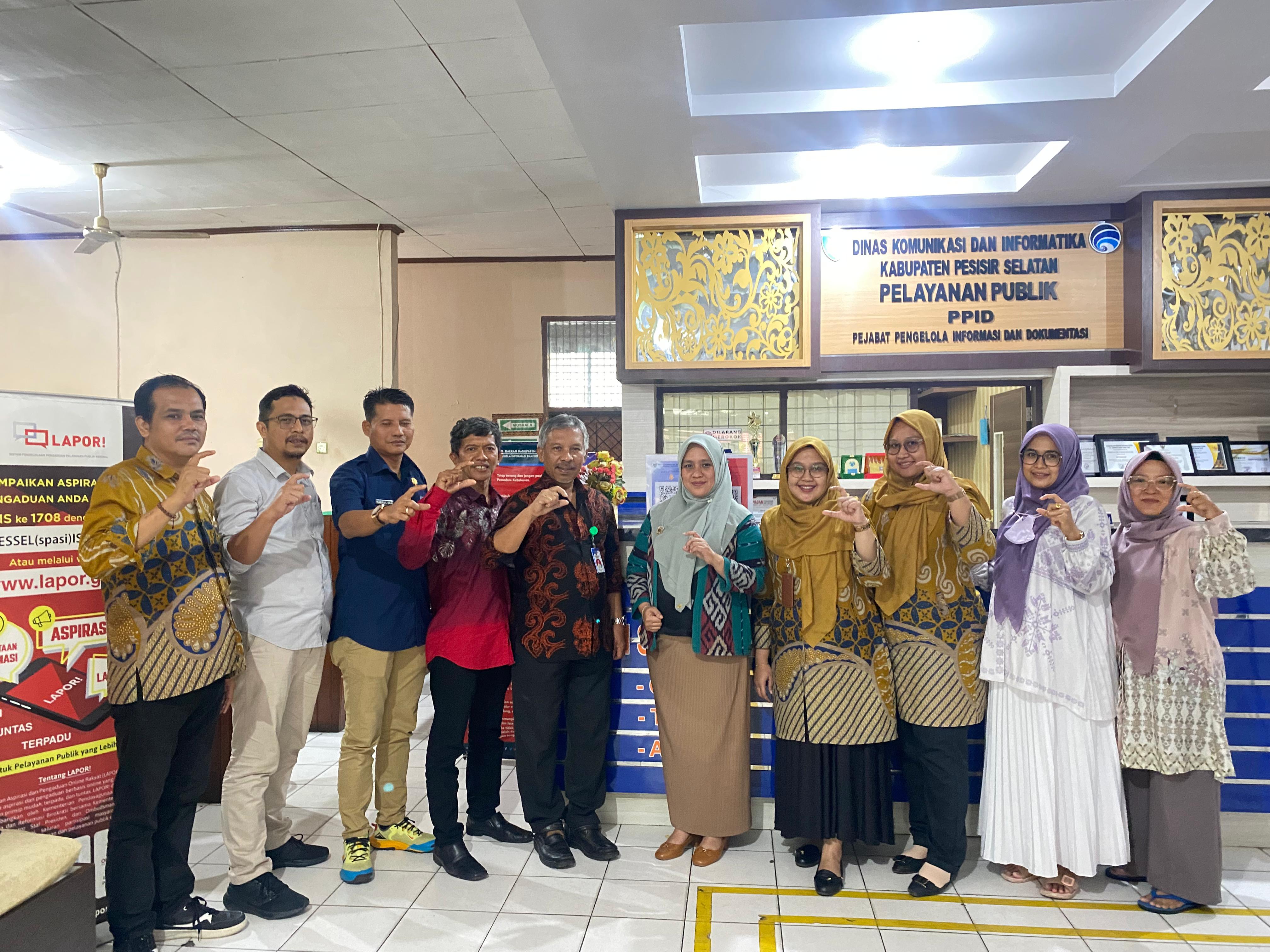 KI Sumbar Visitasi PPID Utama Pessel