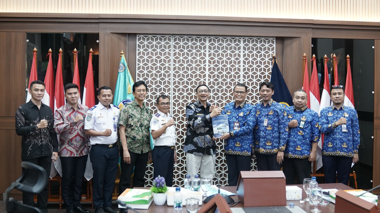 Bupati Pesisir Selatan Dorong Pengembangan Bandara Perairan di Kawasan Mandeh